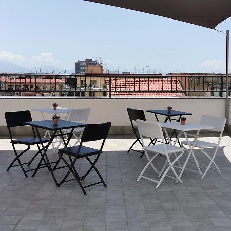 Cuore Partenopeo B&B Наполи Екстериор снимка