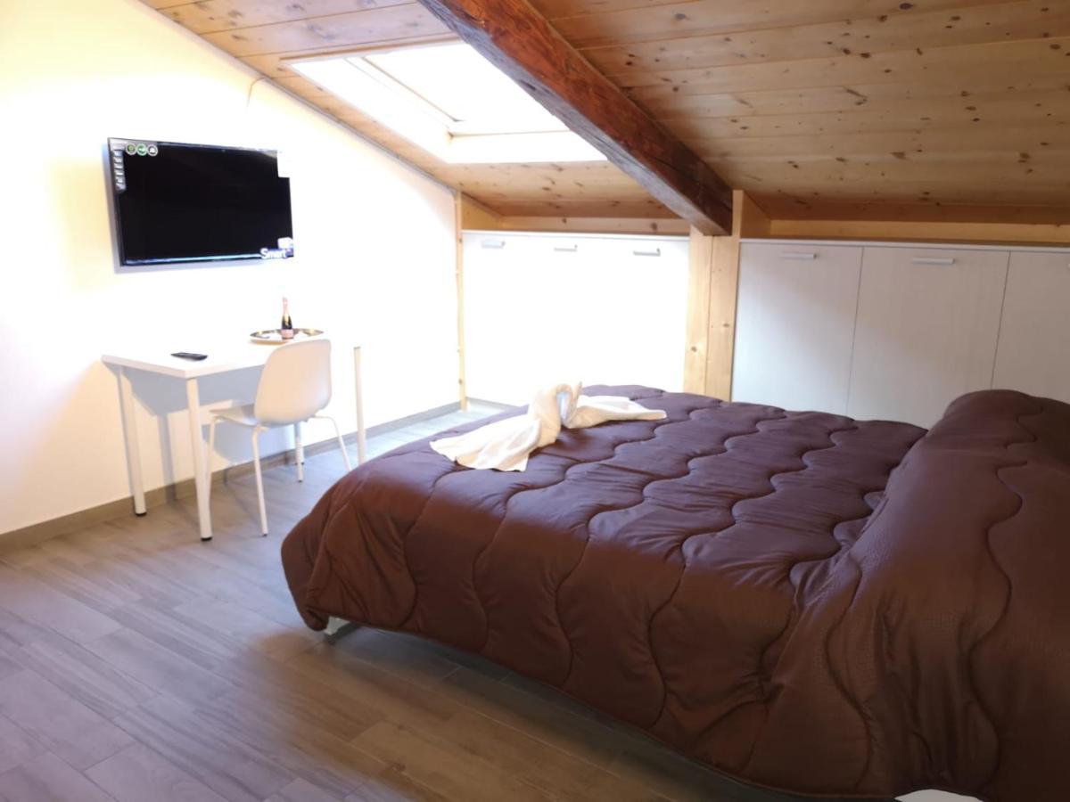 Cuore Partenopeo B&B Наполи Екстериор снимка