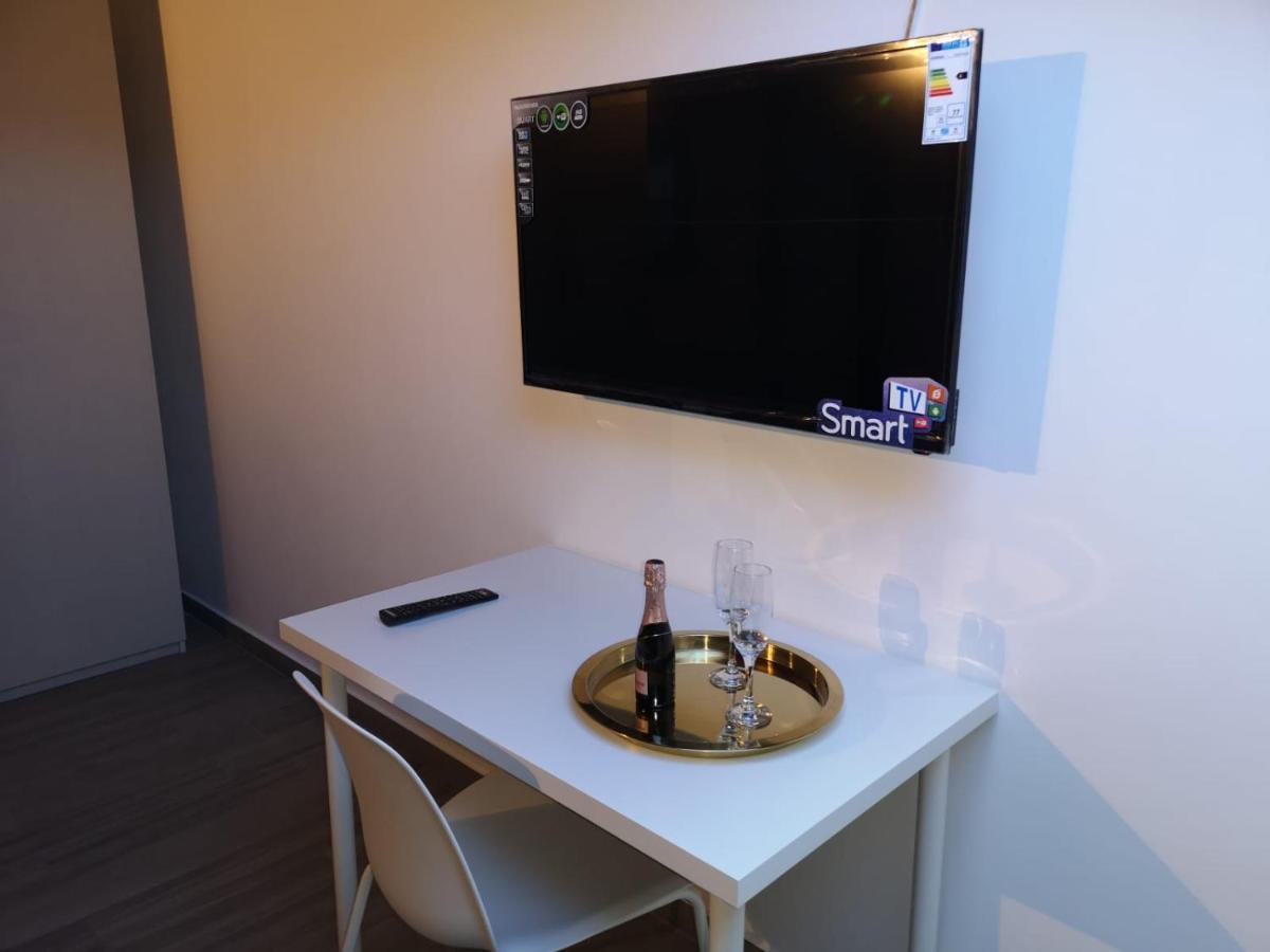Cuore Partenopeo B&B Наполи Екстериор снимка