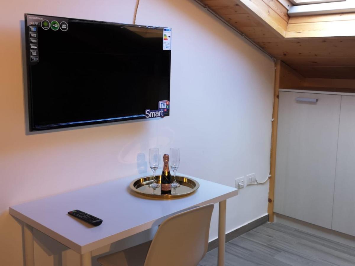 Cuore Partenopeo B&B Наполи Екстериор снимка